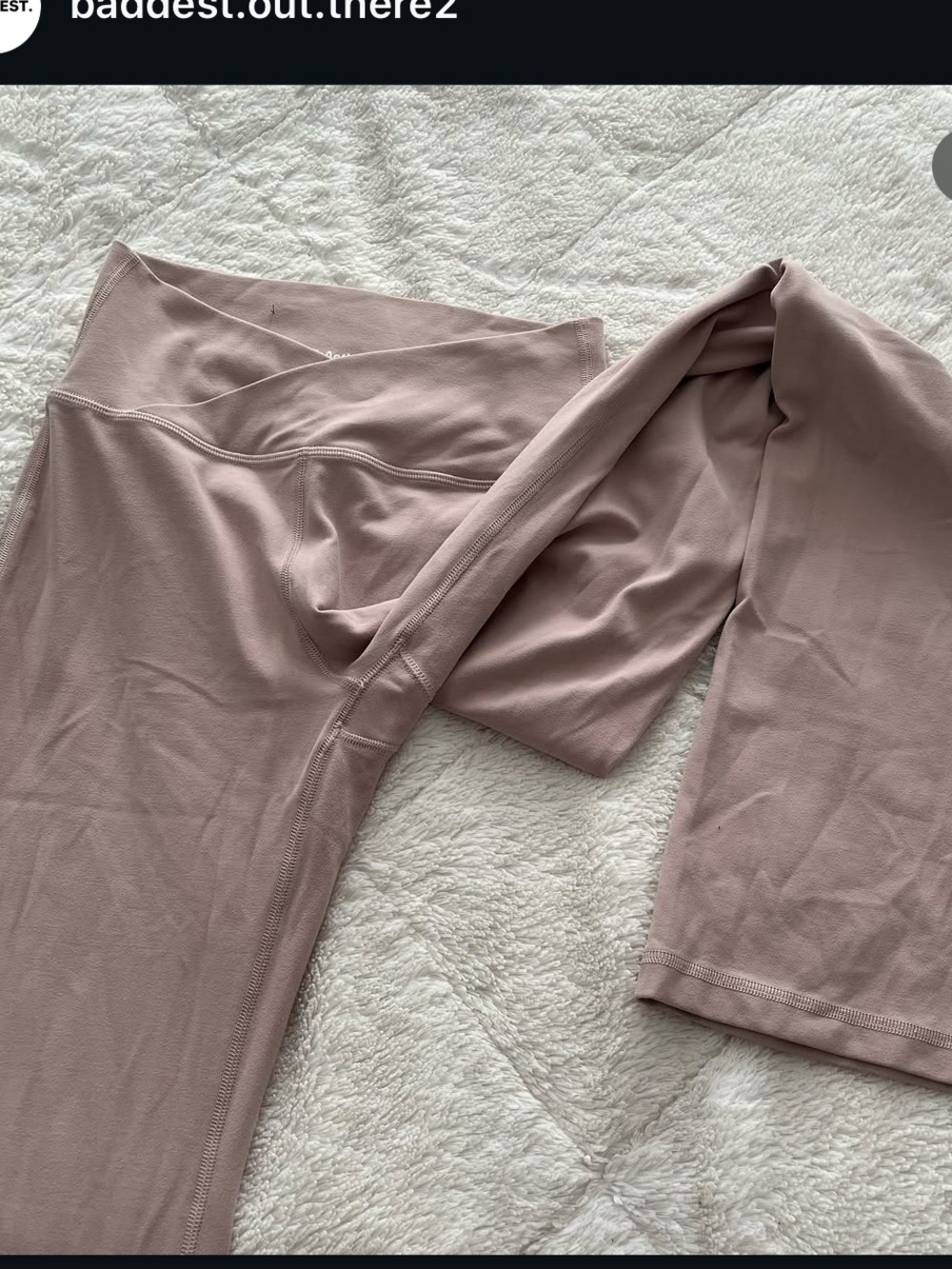Aritzia❣️TNA Butter Crossover flare leggings - Picture 5 of 10